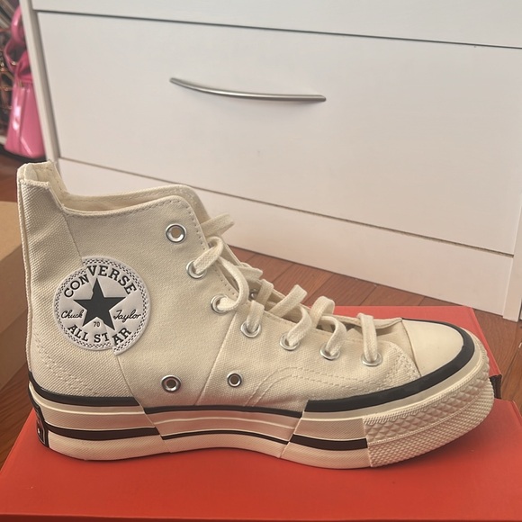 Cream Converse - Picture 2 of 4